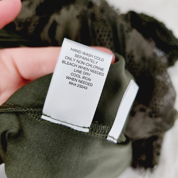 New York & Company Green Lace Floral Long Sleeve Mock Neck Blouse 2484 - Picture 8 of 9